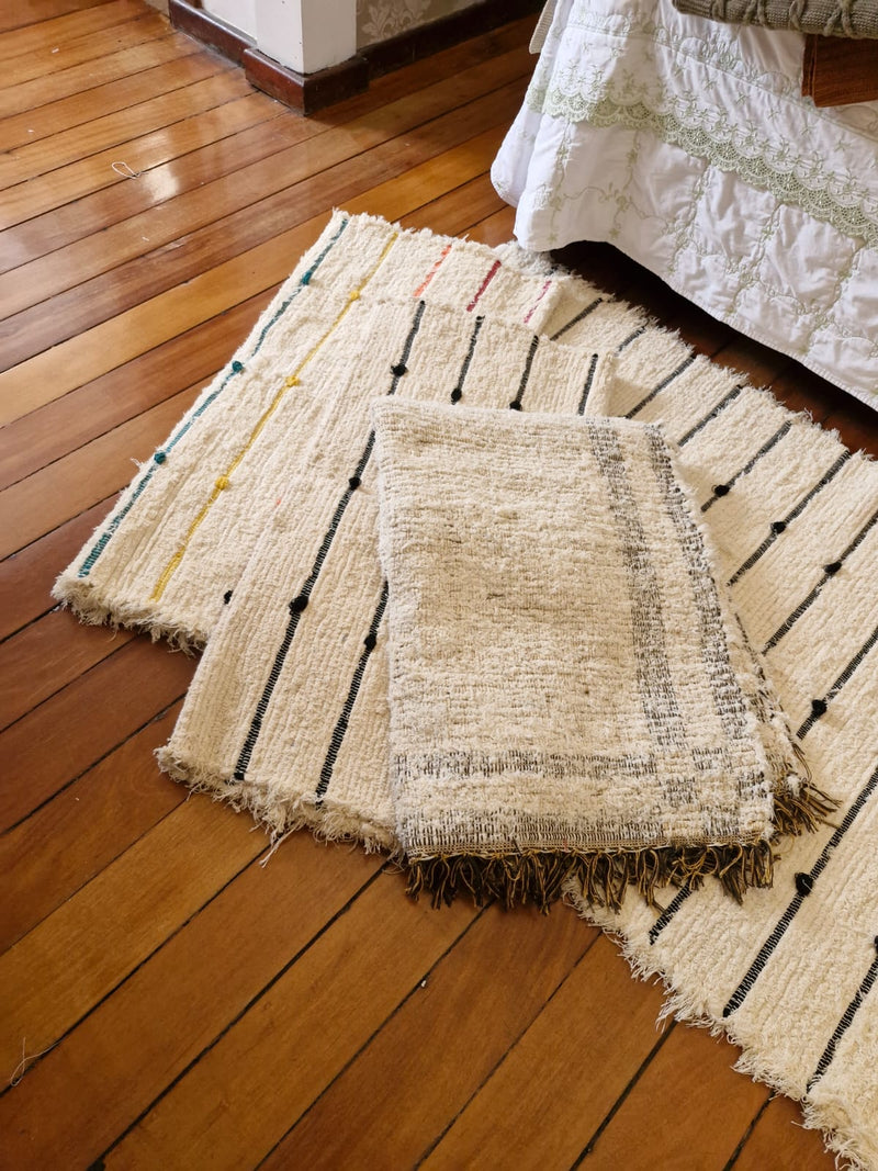 Tapete Beira Cama Pompom